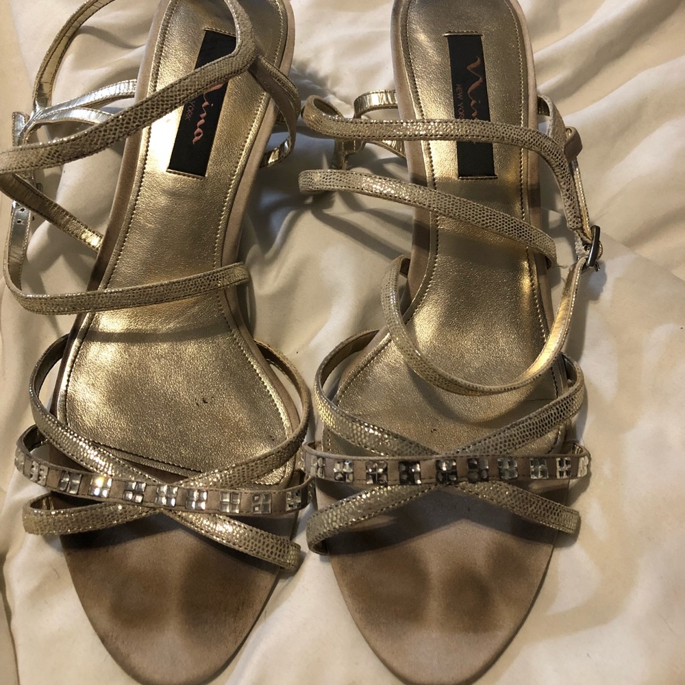 Size 10 Nina light gold heels